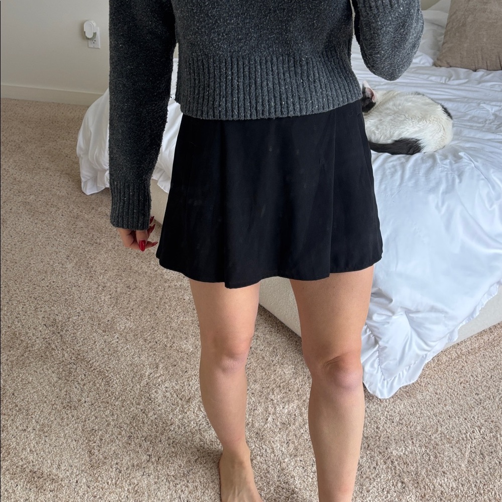 Forever 21 Elegant Black skirt skort pleated